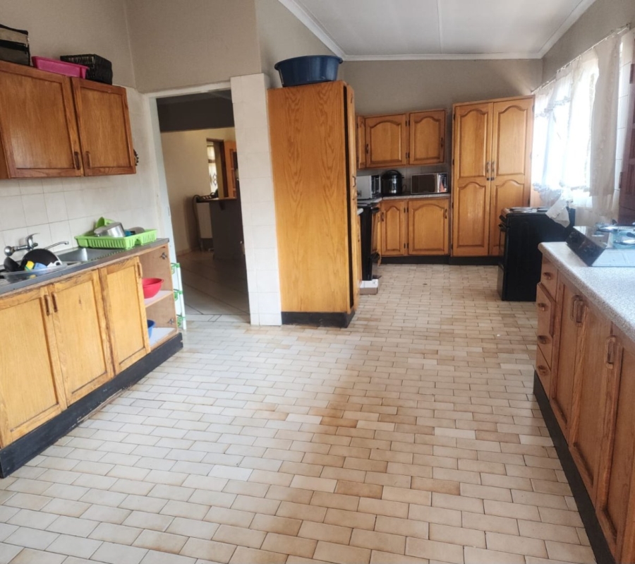 5 Bedroom Property for Sale in Brits North West